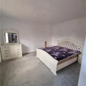 Casa Vila si curte  in Poroschia - foto 8