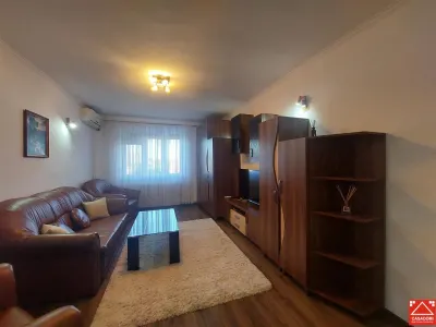 Apartament 3 camere, cu terasa, in Chisineu Cris - Chisineu-Cris