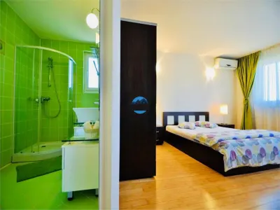 VILA DE INCHIRIAT IN MAMAIA - foto 11