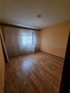 Apartament 3 cam, 2 bai , dcomandat  str Libertatii langa Piata - foto 5