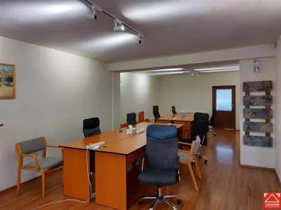 Casa mare pentru locuit sau birouri! De inchiriat sau de vanzare! - foto 2