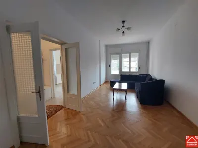 Apartament 5 camere central, renovat, pentru locuit sau birou - foto 7