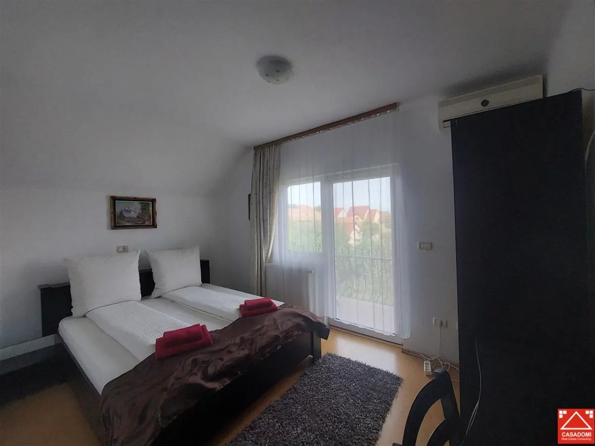 Casa cu 10 camere pentru pensiune sau locuit - foto 16