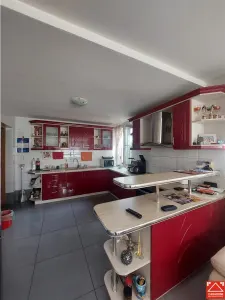 Casa cu 10 camere pentru pensiune sau locuit - foto 4