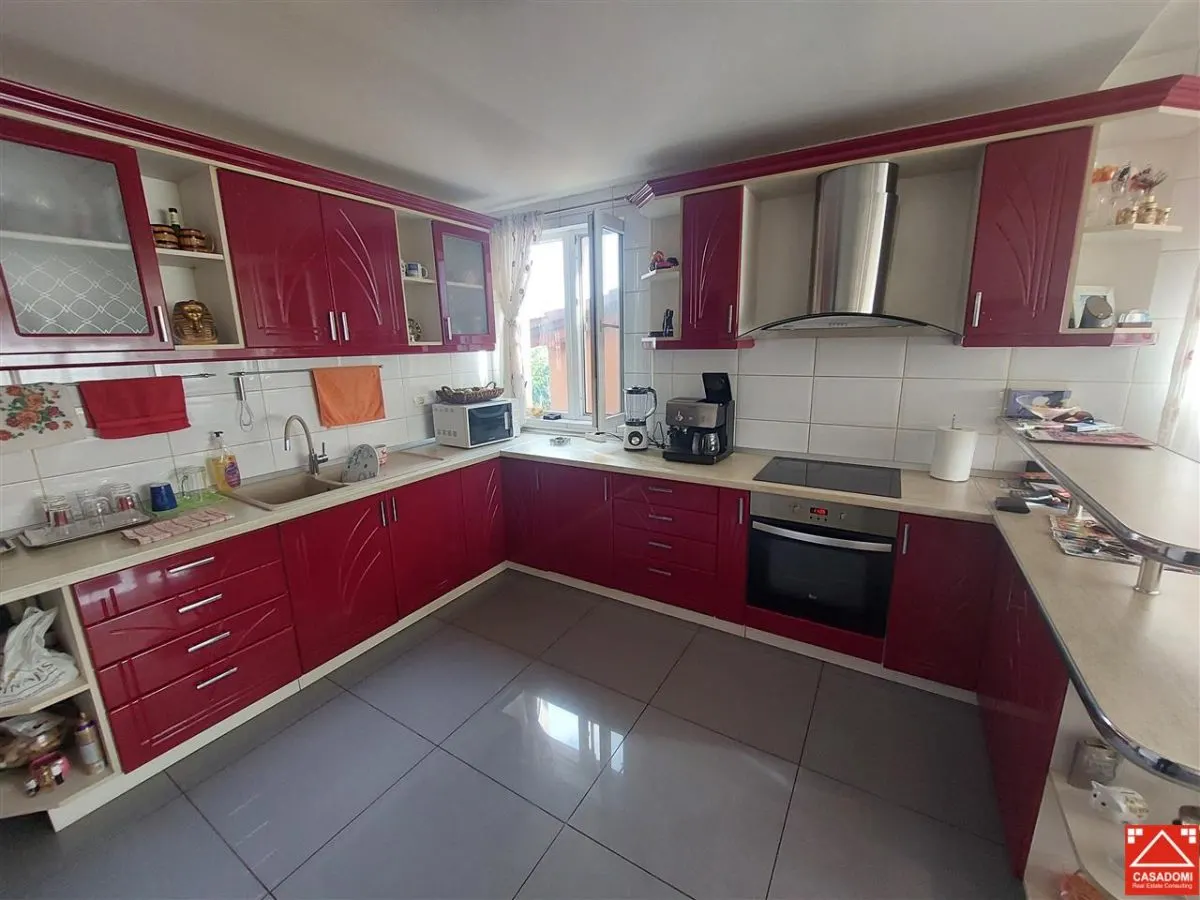 Casa cu 10 camere pentru pensiune sau locuit - foto 5