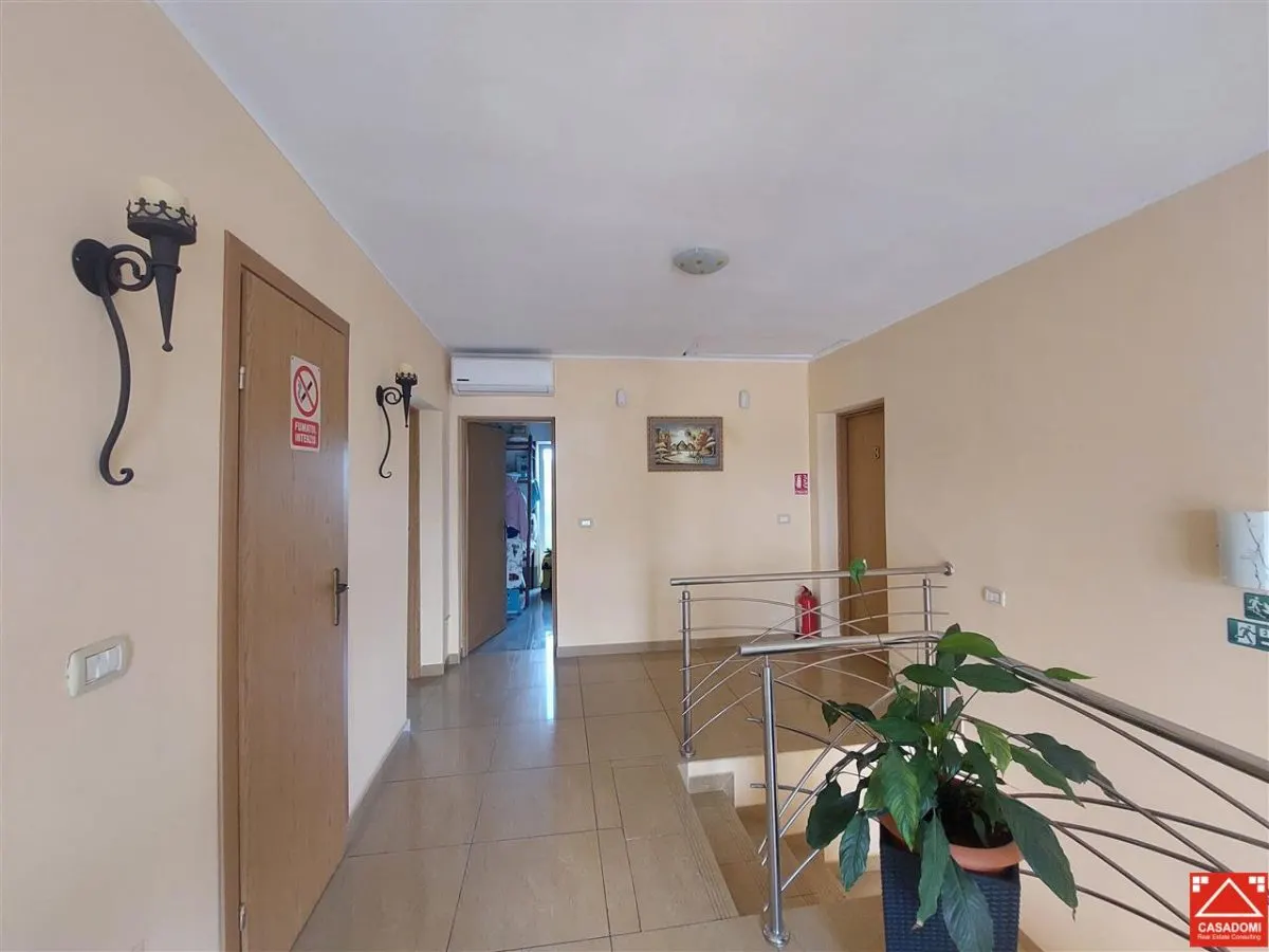 Casa cu 10 camere pentru pensiune sau locuit - foto 10