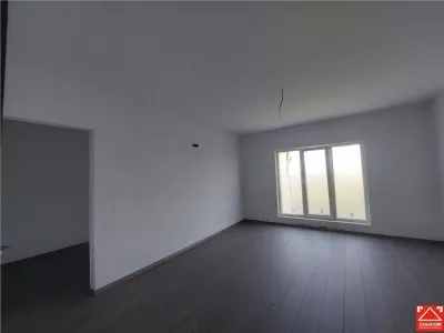 Casa noua, la cheie, in Vladimirescu! - foto 18