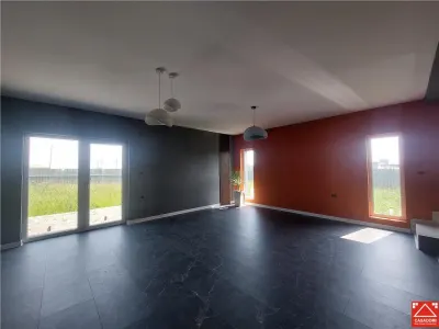 Casa noua, la cheie, in Vladimirescu! - foto 10