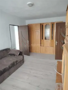 Apartament recent renovat 2 camere de inchiriat – zona   Pavcom - Targoviste