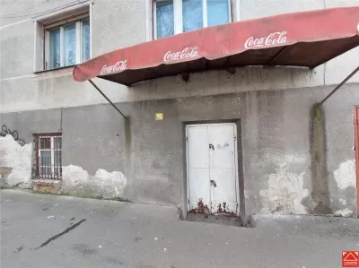 Casa cu spatiu comercial, zona Intim - Arad