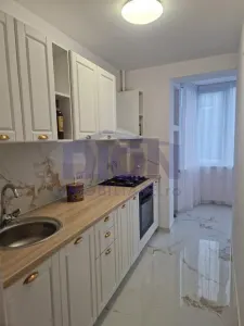 Apartament 2 camere renovat modern, zona Universitate - Bucuresti