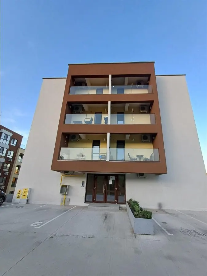 Apartament cu 2 cam si terasa, vedere catre lac - foto 7