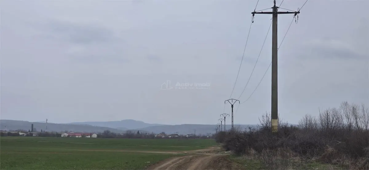 Teren extravilan 7.900 mp de vanzare zona Parapet Targoviște - foto 2