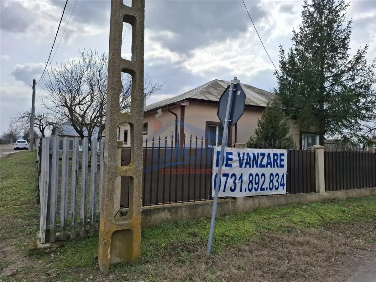 Ulmeni - jud. Calarasi ,  casa locuibila si teren intravilan - foto 3