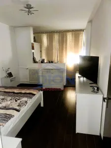 Ghencea  Bloc Reabilitat etajul 1din4 - foto 5