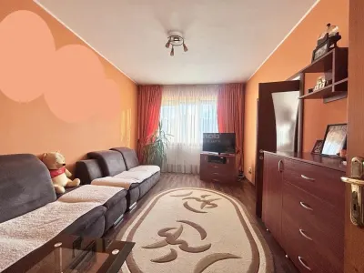 Apartament 4 camere Bulevardul Dacia  - suprafata utila 70 mp - etaj 4 - Oradea