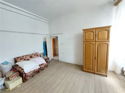 2 camere in cladire P+1,etaj 1, 60 MP,  beci subsol, Ultracentral - foto 2
