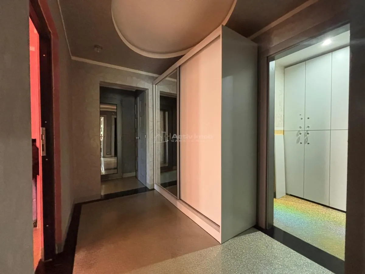 Investitie inteligenta: apartament si spatiu comercial cu acces separat - foto 8