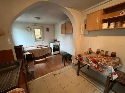 Iaz, Casa + Teren 822mp - foto 5