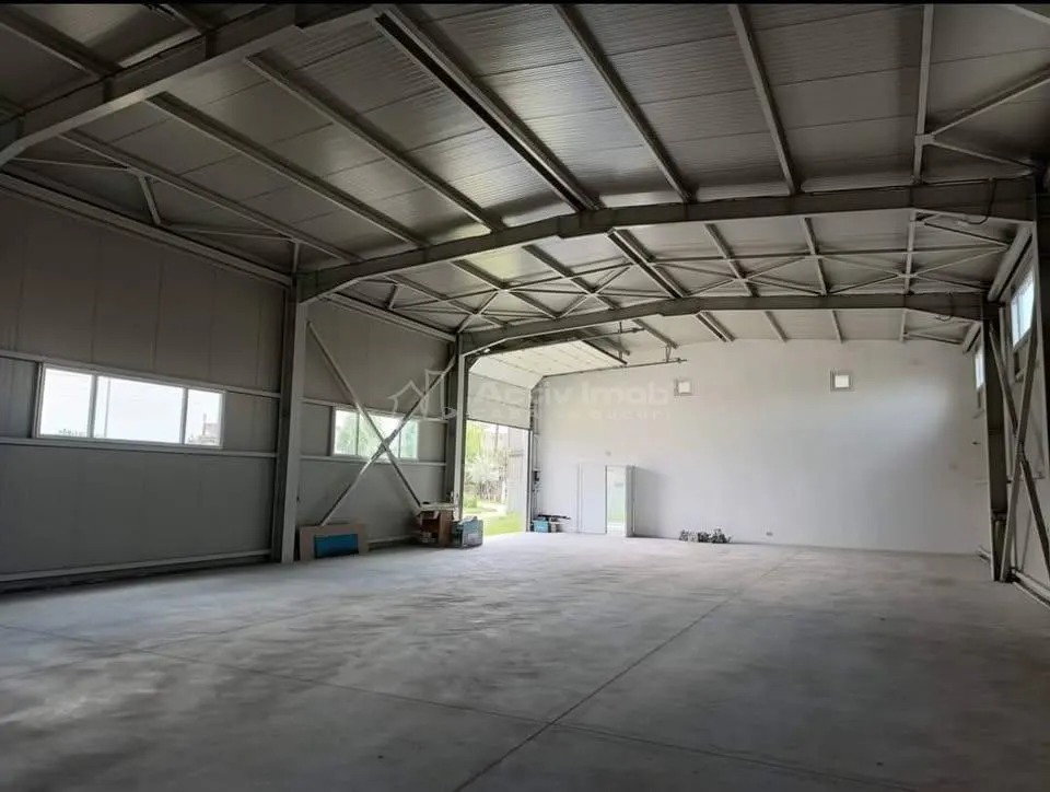 HALA MODERNA 400 MP + SHOWROOM/BIROURI | TEREN 2.500 MP | ACCES TIR | LANGA DN71 - foto 1