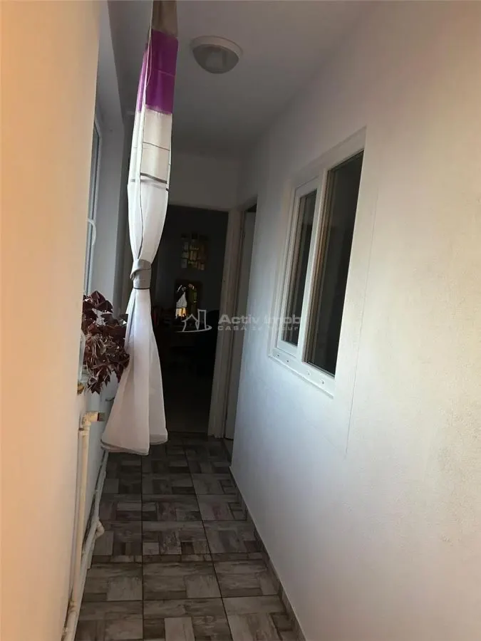 Casa P+E , teren 300 mp, pretabila - clinica, birouri, locuinta - Parc - foto 11