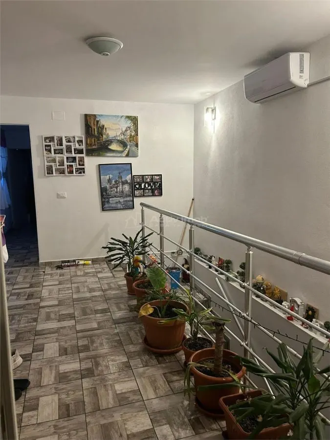 Casa P+E , teren 300 mp, pretabila - clinica, birouri, locuinta - Parc - foto 5