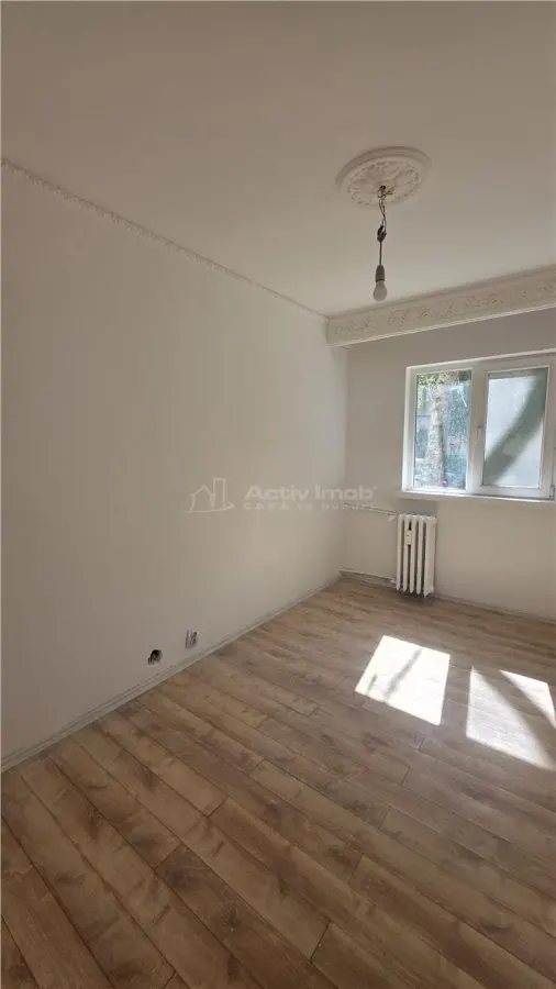 Apartament 4 decomandat, parter - Valea Rosie - foto 1