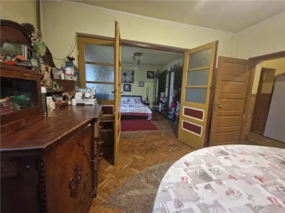 Casa P+M, teren 430 mp, pretabila - clinica, gradinita, locuinta - Liceul Triscu - foto 4