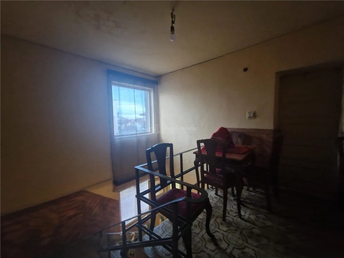 Casa P+M, teren 430 mp, pretabila - clinica, gradinita, locuinta - Liceul Triscu - foto 5