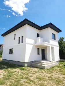 Vanzare - Casa individuala - Vila  - Magurele - aproape de centrul orasului  - incalzire pardoseala - 206000E - Comision 0 ! - Magurele