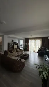 Casa moderna - Buftea - 5 camere - 3 bai - 230mp - 500mp teren - Samurcasi