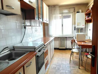 Apartament decomandat 3 camere etaj 3 Baia Mare Central - Baia Mare