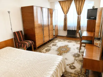 Apartament 4 Camere Etaj 1 cu garaj  si boxa Baia Mare Central - foto 9