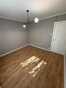 Apartament 2 decomandat, parter, balcon, renovat - Brazda - Simplon - Craiova