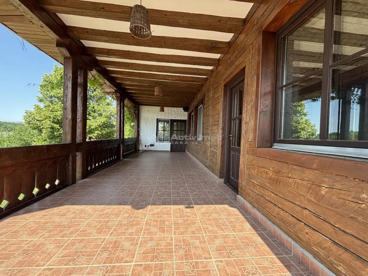 Proprietate de patrimoniu pe malul lacului Paleu - Teren 2.300 mp - piscina - Coliba lui Horea – casa istorica din secolul XVIII - foto 19