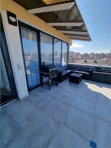Apartament tip penthouse 2 camere si terasa proprie - foto 17