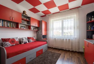 Apartament luminos cu priveliste frumoasa - 4 camere - Onisifor Ghibu - foto 9
