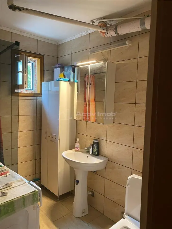 Casa cu etaj, teren 357 mp , pretabila - clinica, birouri, locuinta -  zona centrala - foto 4