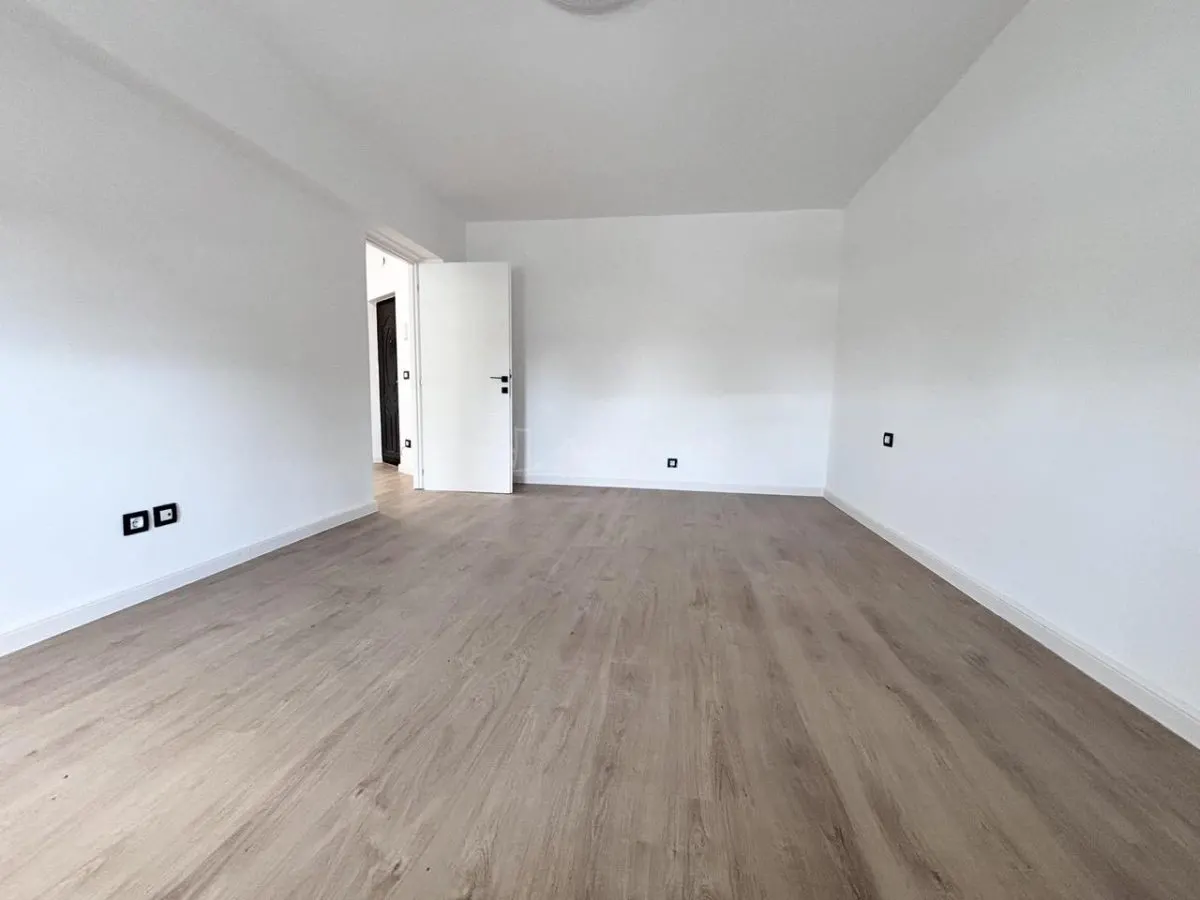 Apartament Decomandat - Renovat - Iosia-Calea Aradului - foto 2