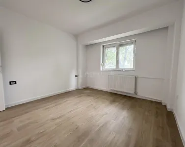 Apartament Decomandat - Renovat - Iosia-Calea Aradului - foto 13