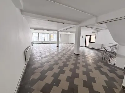 Spatiu comercial ultracentral - 250-750 mp - Vitrina la Strada Primariei - Vizibilitate excelenta - foto 12