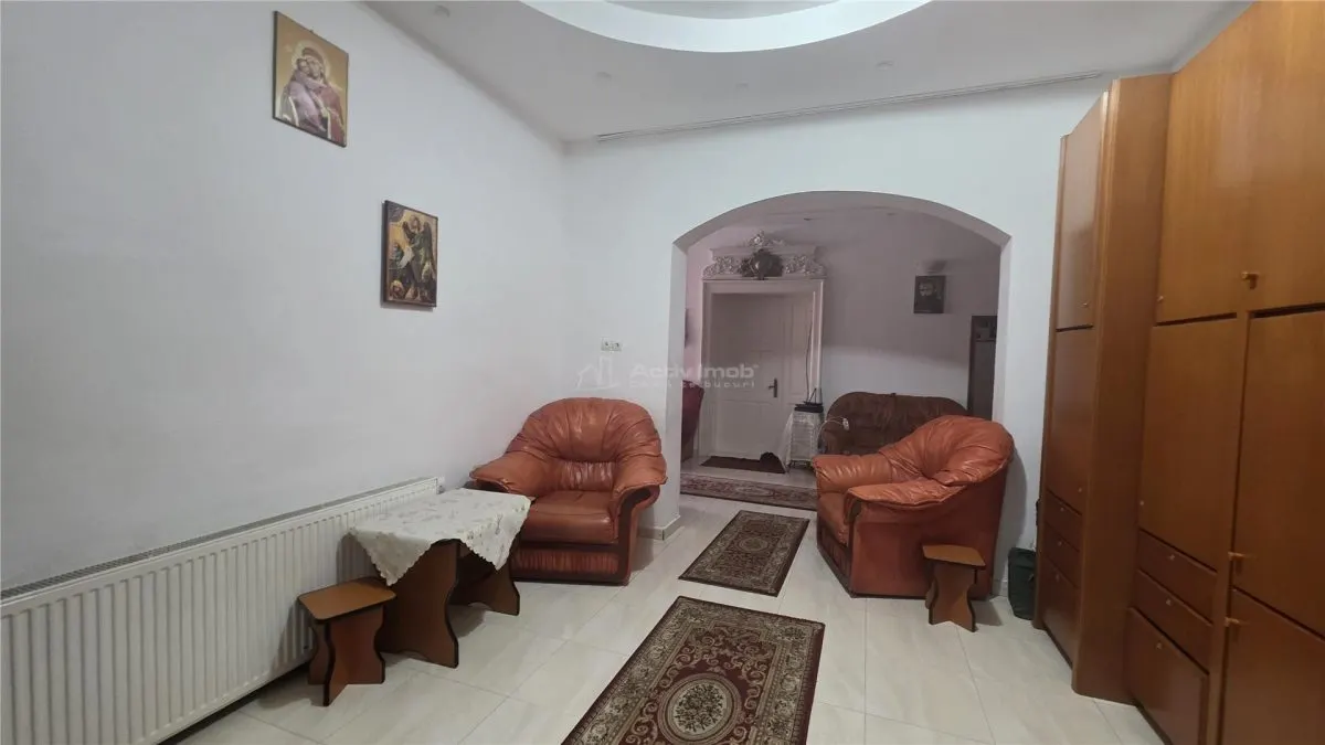 Casa boiereasca, teren 418 mp, pretabila- clinica, birouri, locuinta - foto 2