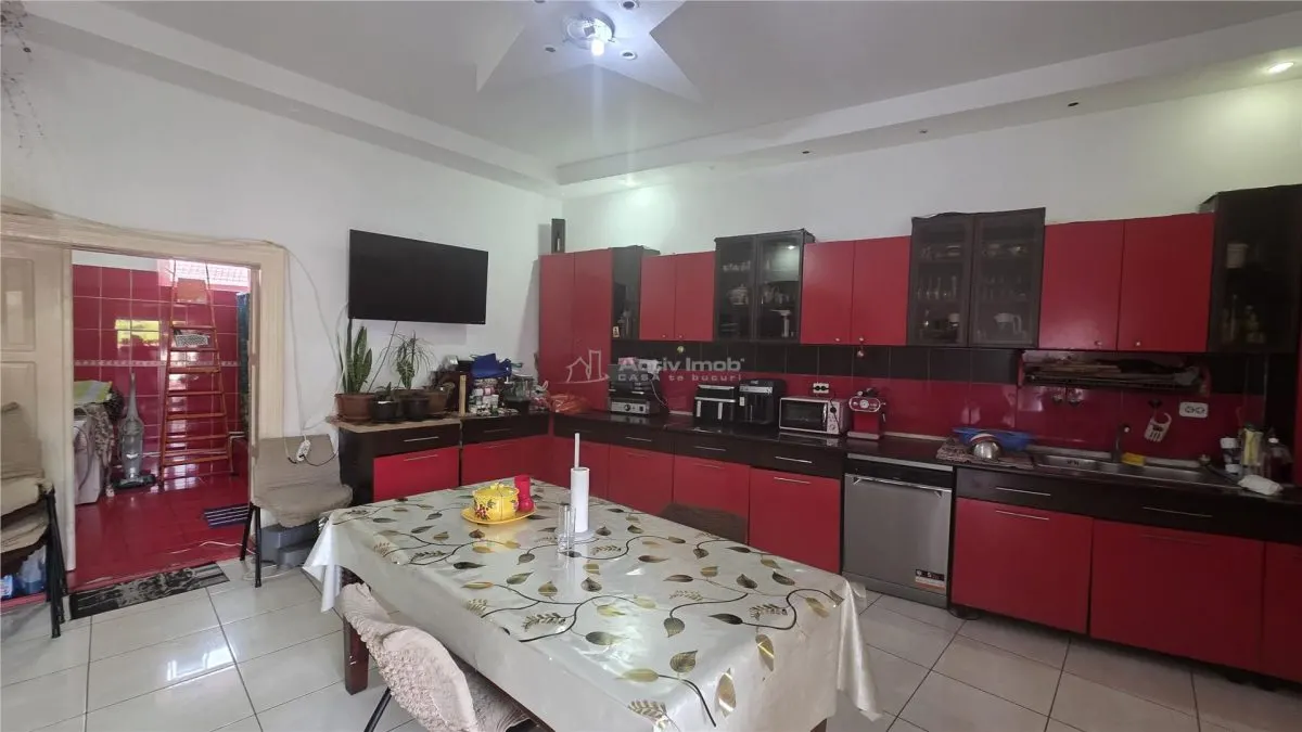 Casa boiereasca, teren 418 mp, pretabila- clinica, birouri, locuinta - foto 3