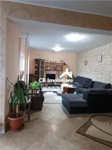 Cas Vila Azuga stare foarte buna zona linistita la cheie - Azuga