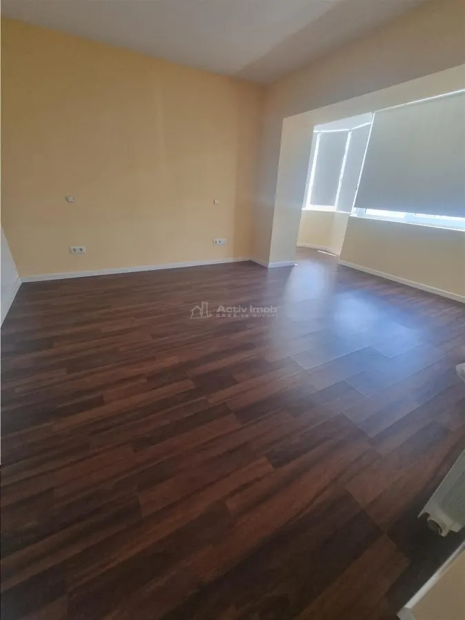 Apartament 5 camere  cu scara interioara tip  penthouse -doua etaje - foto 11