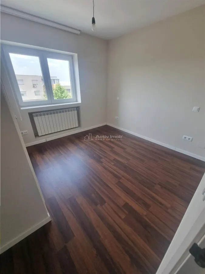 Apartament 5 camere  cu scara interioara tip  penthouse -doua etaje - foto 9