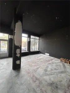 Spatiu comercial intr-o zona cu vad, centrala proprie - foto 10