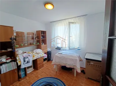 Apartament 3 camere in zona centrala Moldova Noua - foto 8