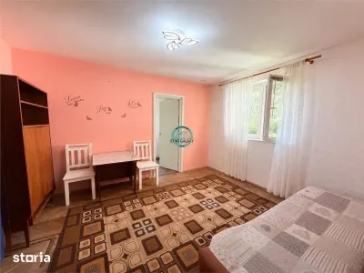 Vand apartament cu 2 camere pe strada Pomilor, et. 2, in Reghin - Reghin