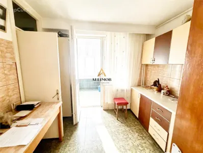 Apartament 4 camere Central Constanta | 78 mp | Etaj 1 | 2 bai | 2 balcoane - Constanta
